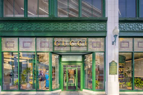 Gucci storefront